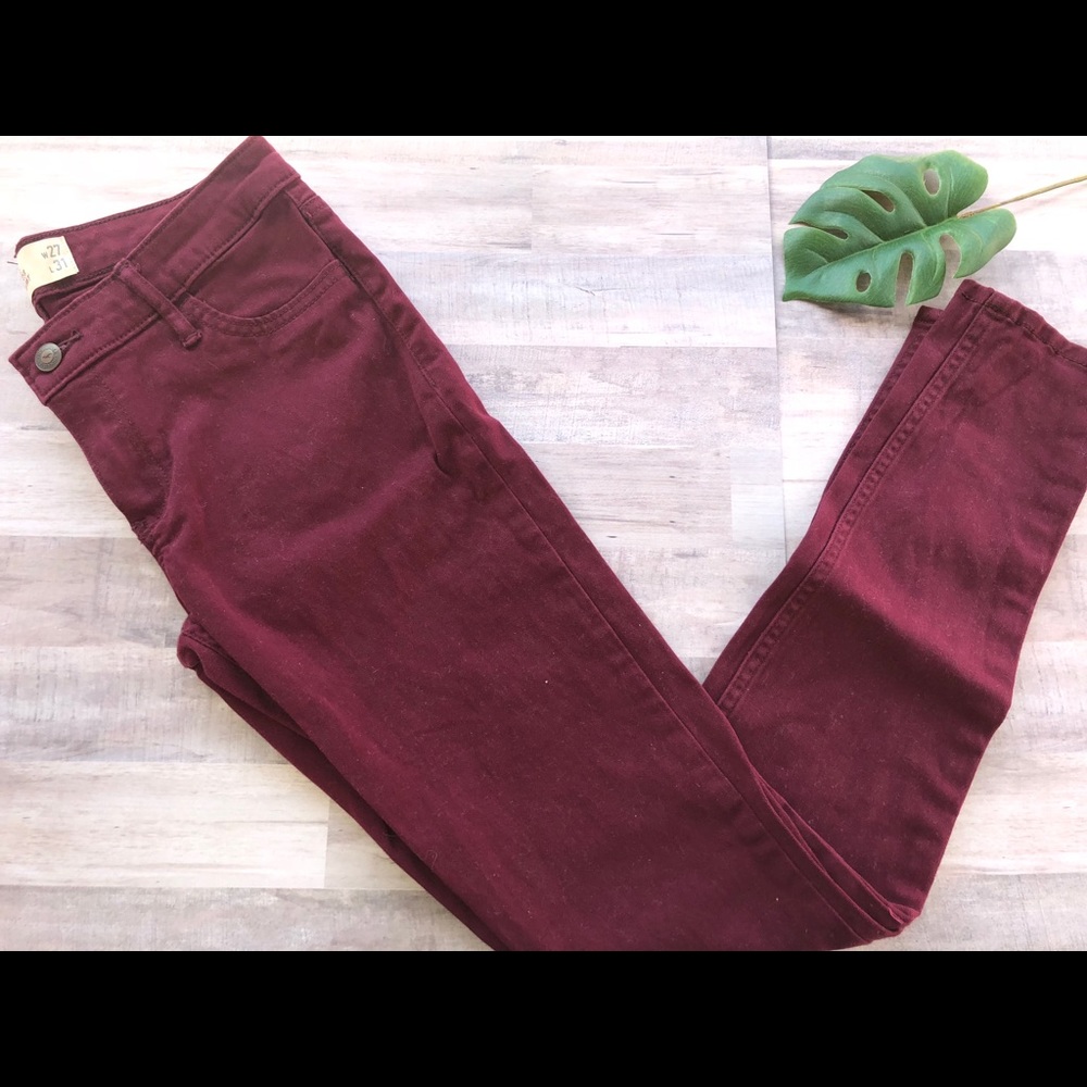 Hollister Super Skinny Pants